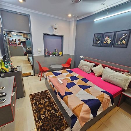 Deer Park Home Stay 뉴델리 외부 사진